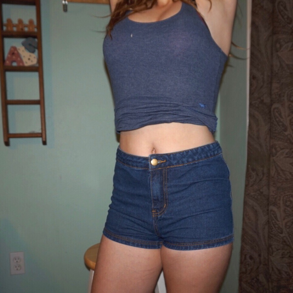 fOrever 21 Cutest Mom Jean Style Shorts fits 28 M